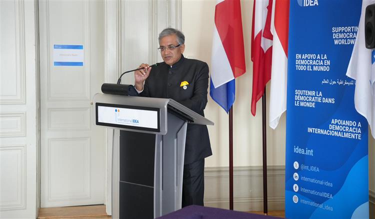 Bisforana:Chief-Election-Commissioner-Shri-Jnanesh-Kumar-held-bilateral-meetings-with-the-heads-of-election-management-bodies-of-various-countries-on-the-sidelines-of-the-International-IDEA-Conference-in-Stockholm-Sweden
