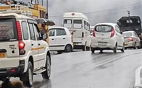 Bisforana:Jammu-Srinagar-National-Highway-opened-for-vehicle-movement