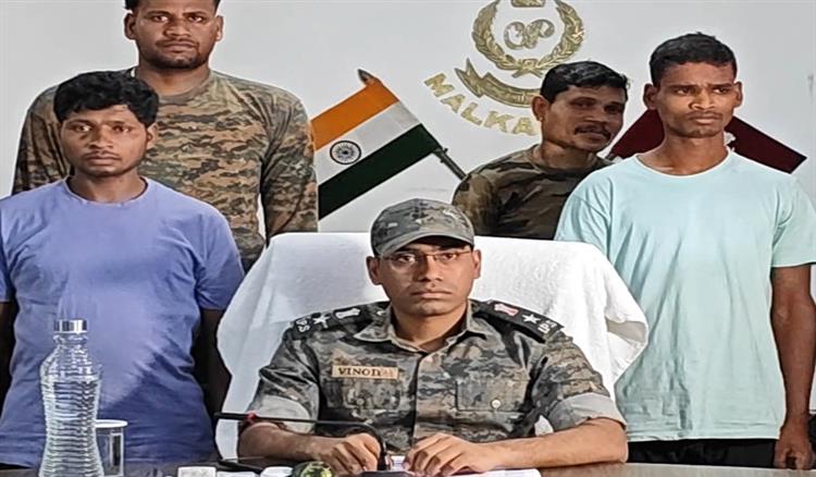 Bisforana:Malkangiri-police-achieved-a-major-success-in-the-anti-Maoist-campaign-today-Two-notorious-Maoists-have-been-arrested