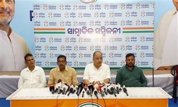 Bisforana:Due-to-political-and-administrative-patronage-the-violent-activities-of-the-sand-mafia-in-Satyabhada-where-did-the-operation-cycle-of-the-security-supervisor-go