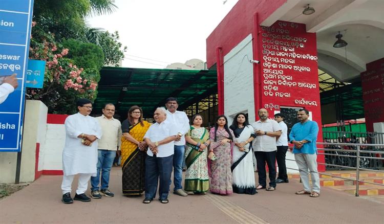 Bisforana:Hajat-death-incident-in-Kabisuryanagar-police-station-Visited-the-State-Human-Rights-Commission-delegation