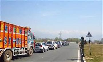 Bisforana:Jammu-Srinagar-National-Highway-opened