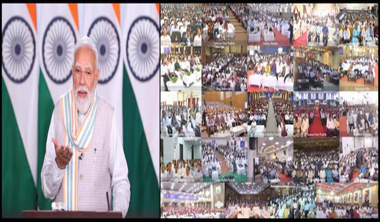 Bisforana:Prime-Minister-distributed-employment-letters-to-5100-newly-employed-youth-on-the-occasion-of-employment-fair-Shri-Narendra-Modi