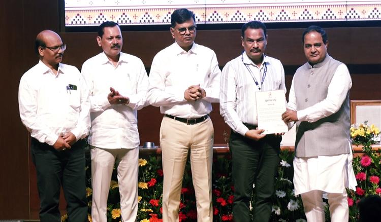 Bisforana:Role-of-supply-officers-is-important-in-ensuring-supply-of-essential-commodities-Minister-Shri-Patra
